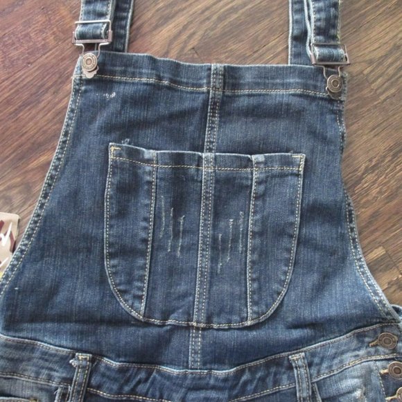 NWT MACHINE NOUVELLE MODE Dark Wash Patches Raw Hem Short Denim Overalls - Picture 5 of 10